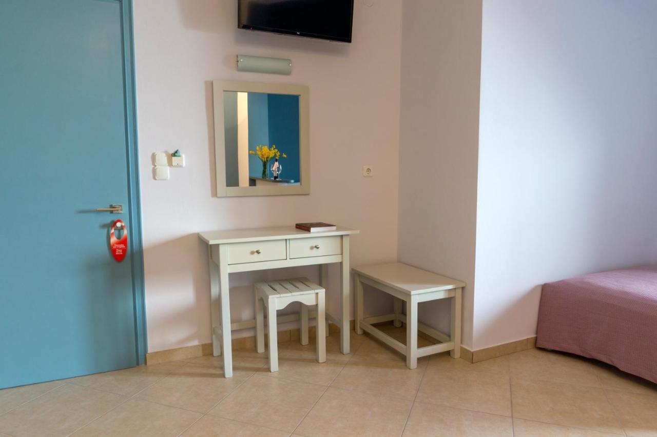Hotel Loukas Vrachos Paralia Vrachou Buitenkant foto