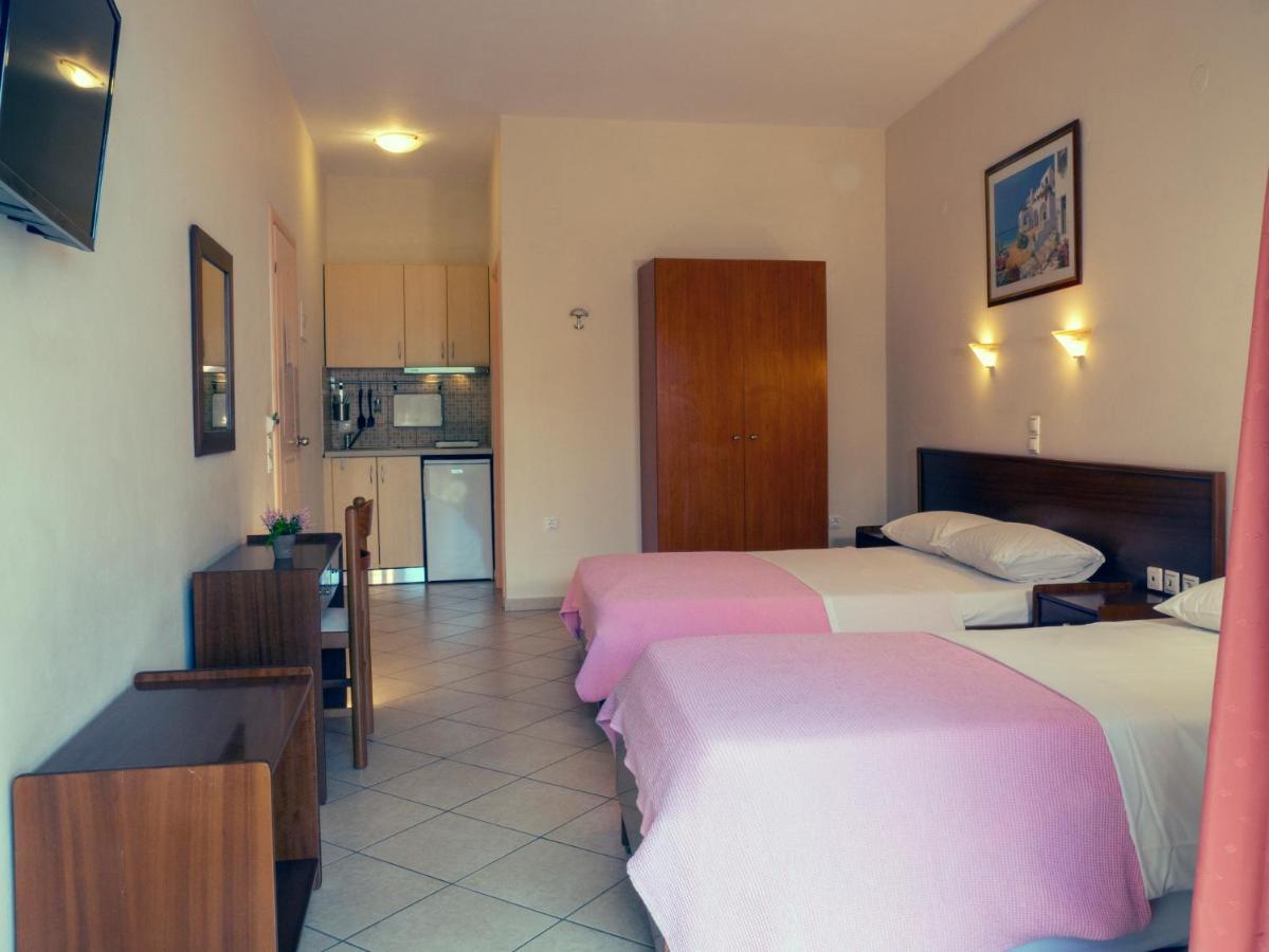 Hotel Loukas Vrachos Paralia Vrachou Buitenkant foto