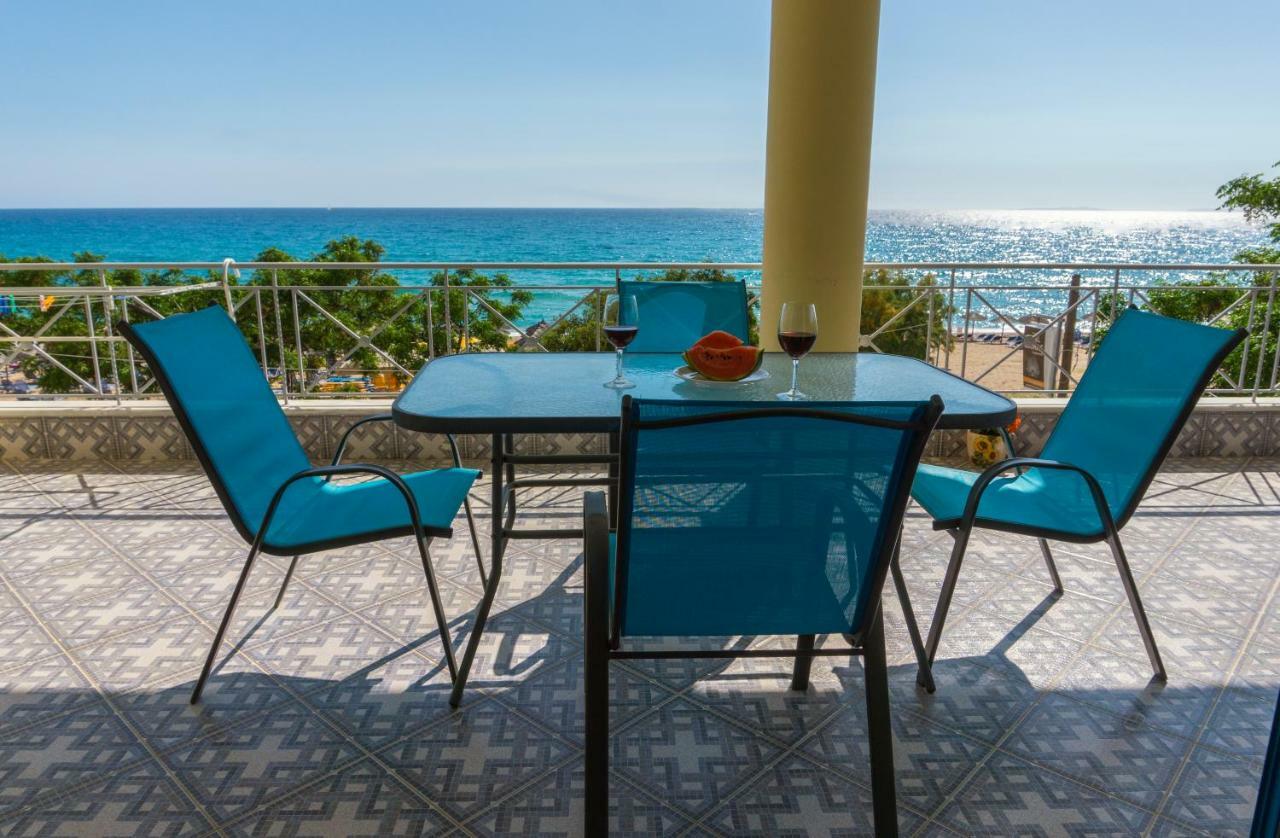 Hotel Loukas Vrachos Paralia Vrachou Buitenkant foto