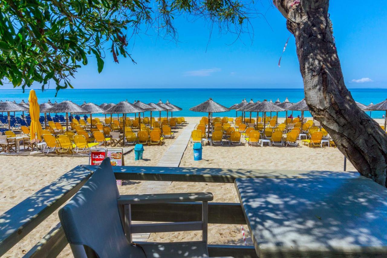 Hotel Loukas Vrachos Paralia Vrachou Buitenkant foto