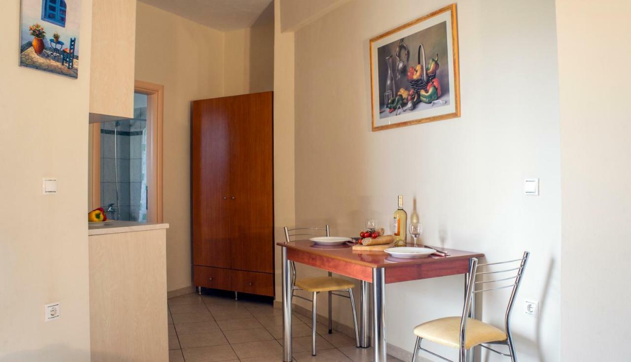 Hotel Loukas Vrachos Paralia Vrachou Buitenkant foto